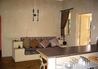 Leopard Cottage Lounge